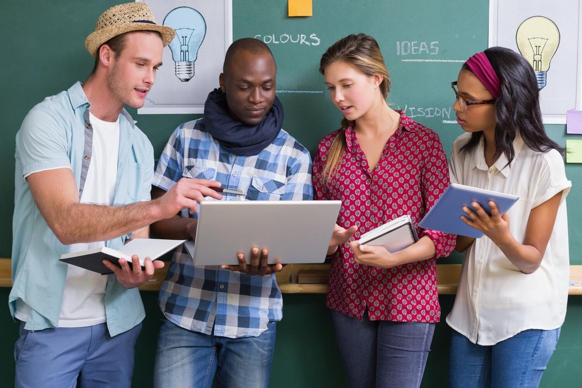 The Rise of Hybrid Learning: Blending Online and In-Person Education